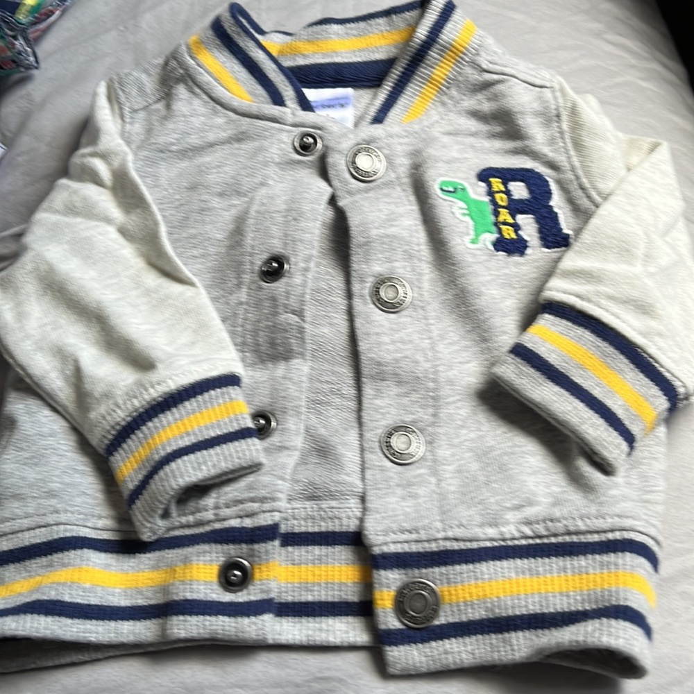 Carters - Picture 3 of 4